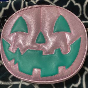 Love pain and stitches happy face w/ chipped tooth